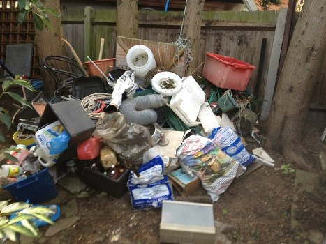Commercial rubbish removal in a London office environment